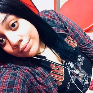 Meet your Posher, Jenn